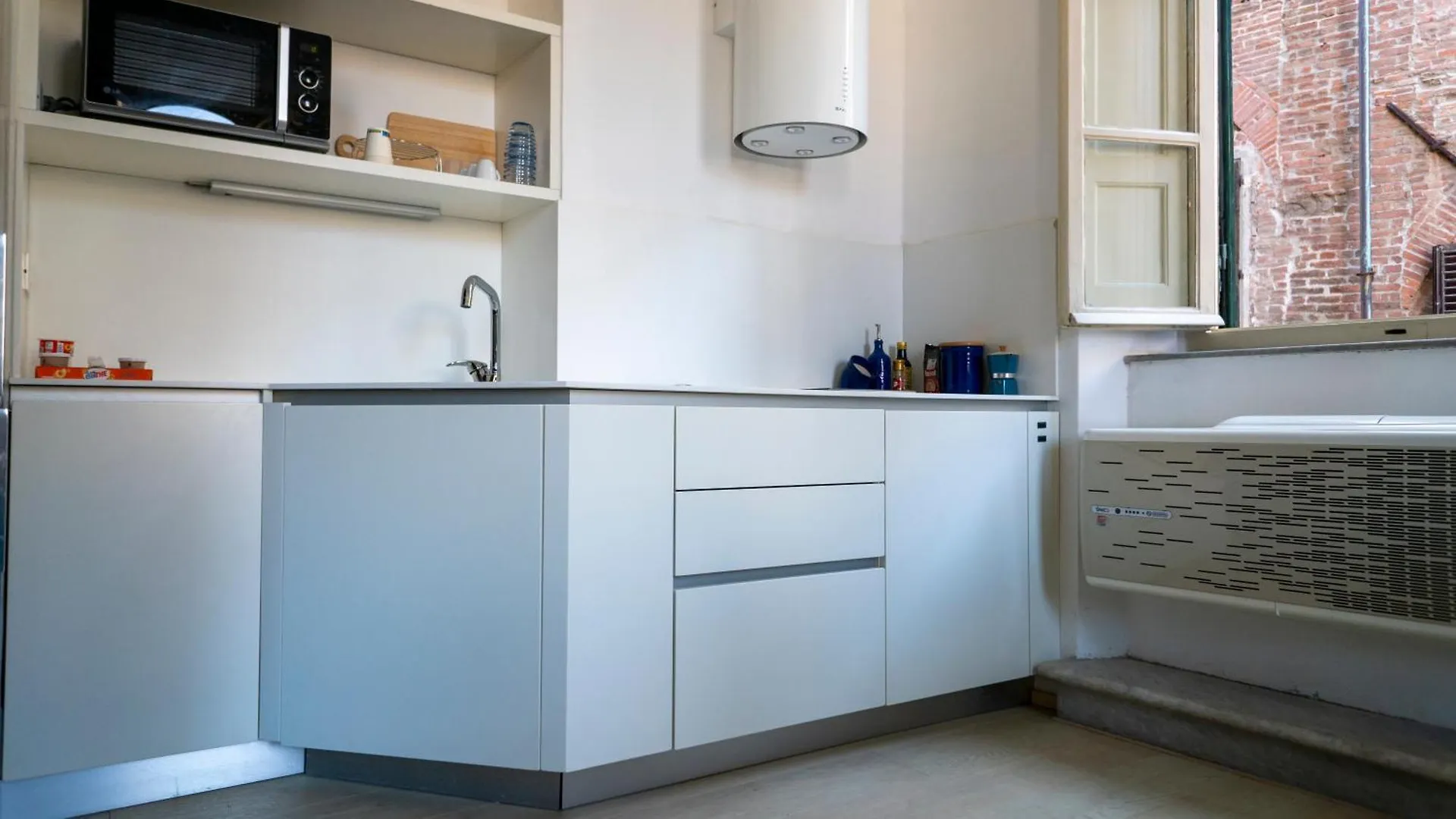 Modern Apartment Lucca Italy